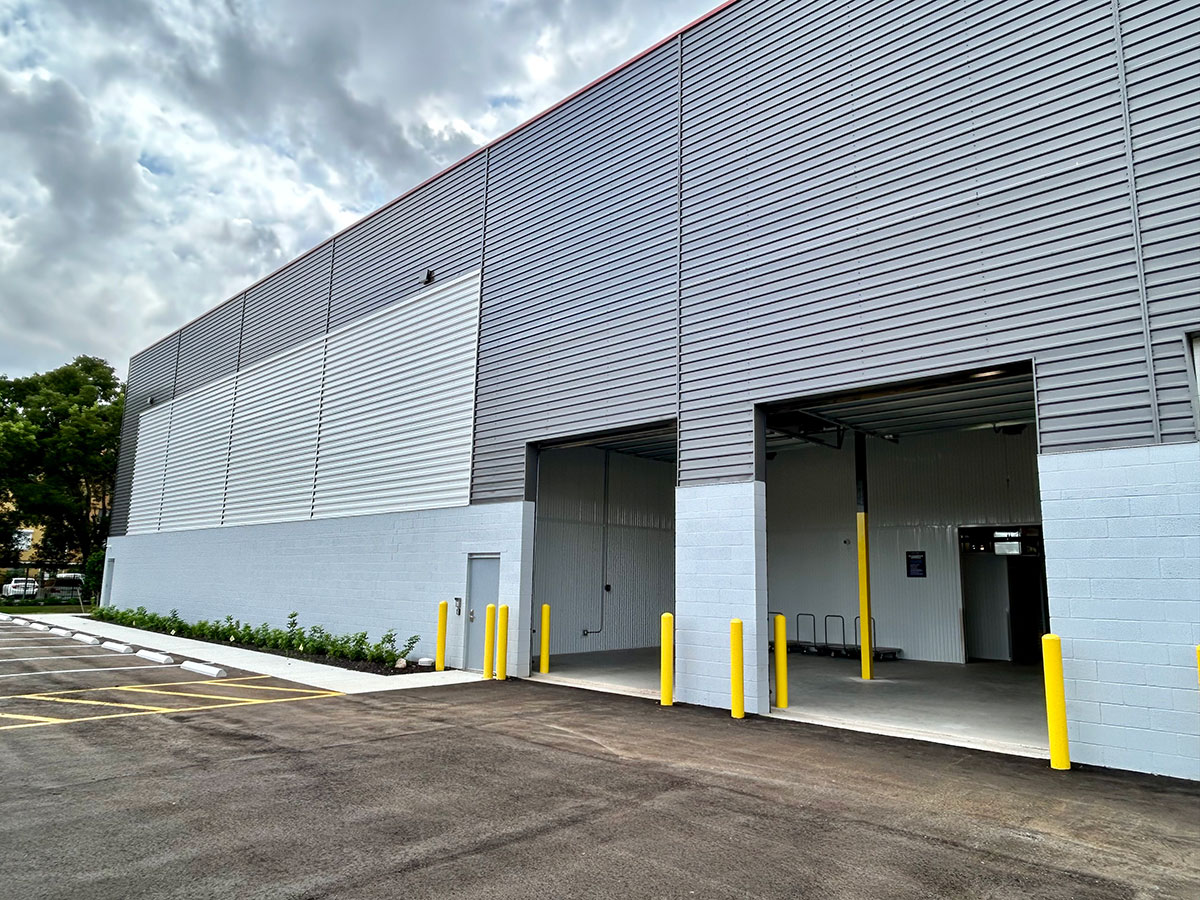 loading bays at Store space self storage at 2320 E Mall Dr, Fort Myers, FL 33901