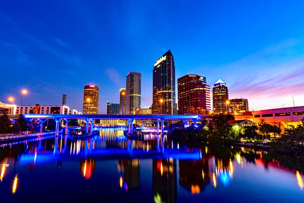 downtown tampa-tampa blog downtown tampa skyline at night-moving to tampa