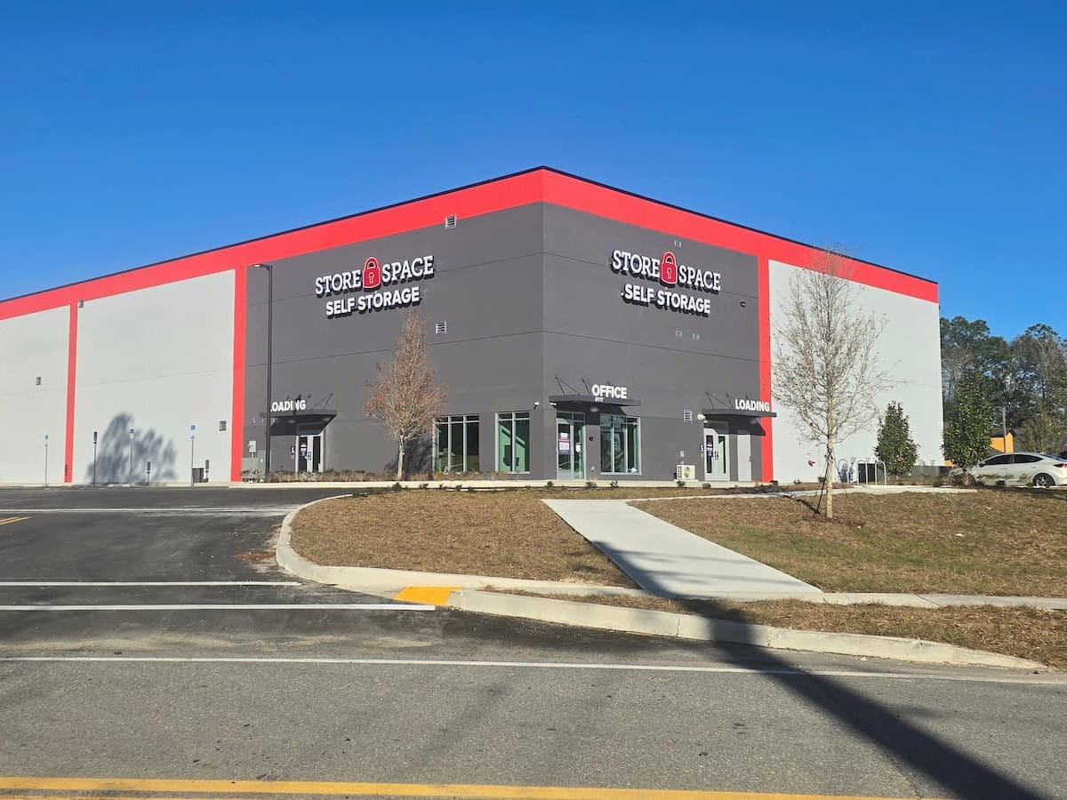 store space storage near me Jacksonville 103rd Exterior Shot