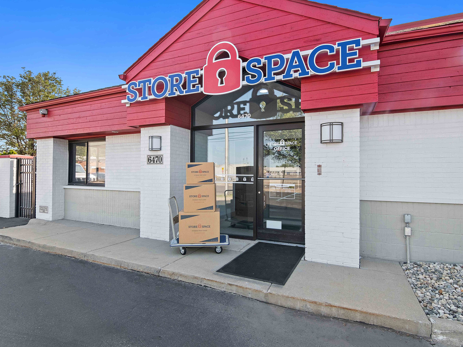 storage-units-dearborn-1027-01v2 storage units in dearborn, mi