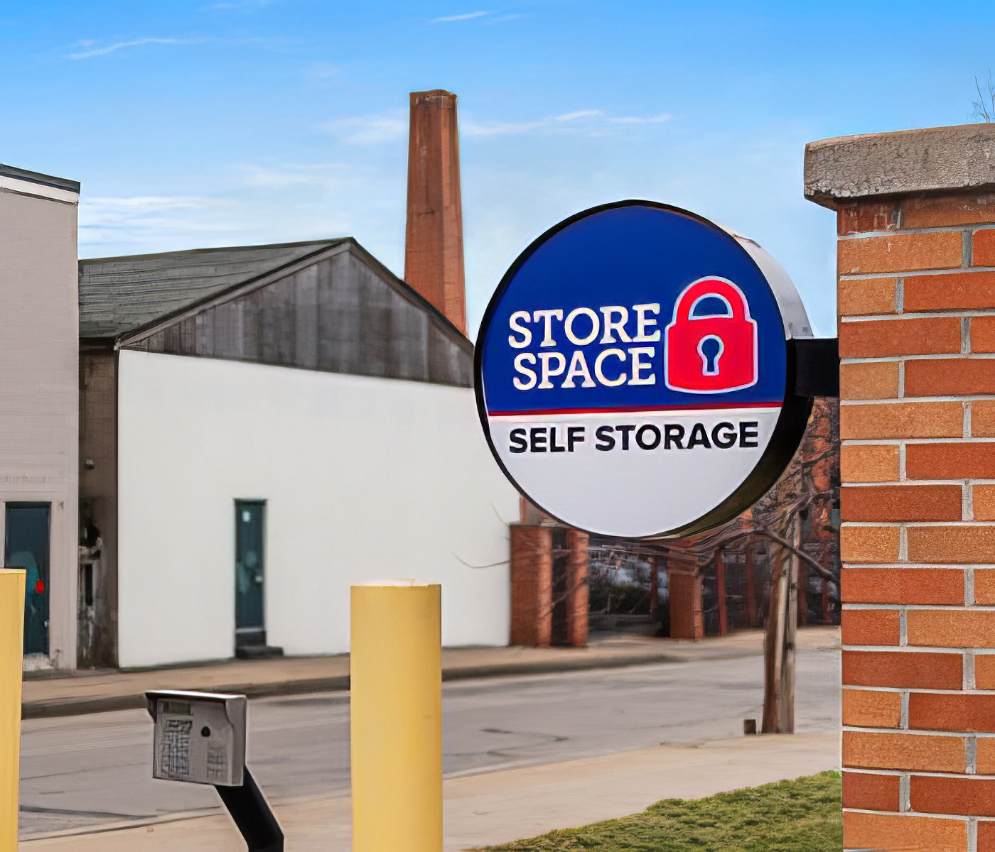 storage-units-rochester-1033-01 bonita springs sign