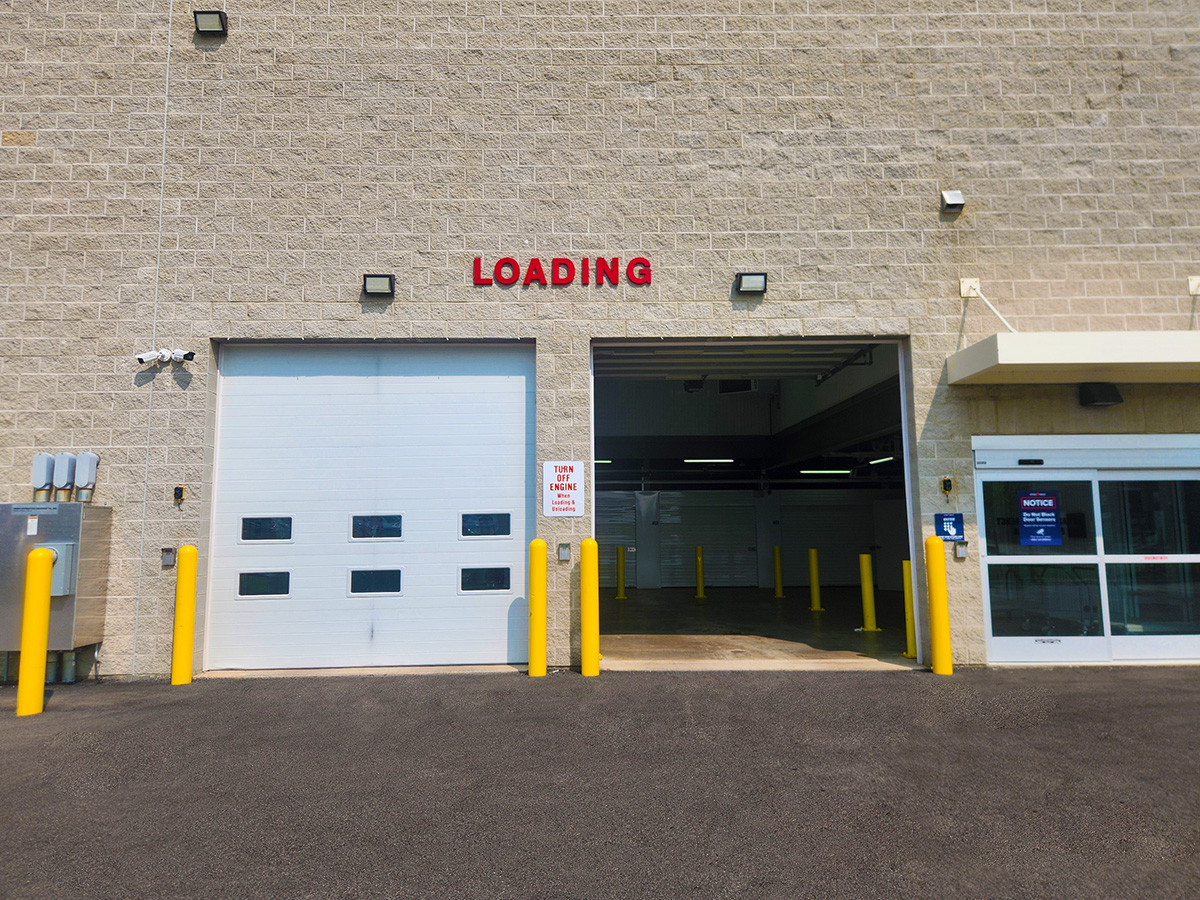 loading store space self storage 250 S Randall Rd, South Elgin, IL 60177